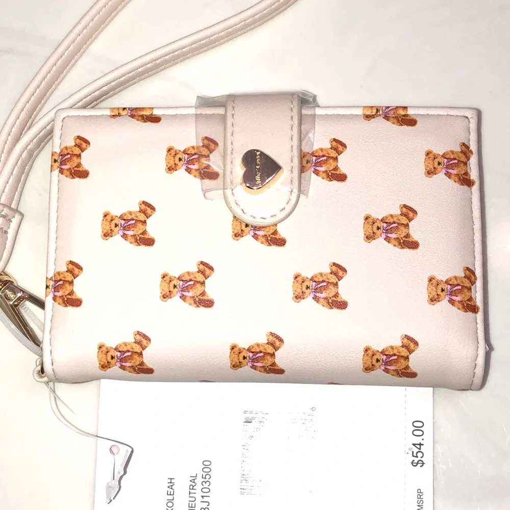 Betsey Johnson neutral cream